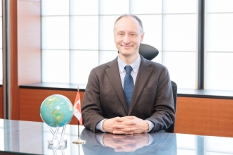 校長就任のご挨拶 / Headmaster Appointment